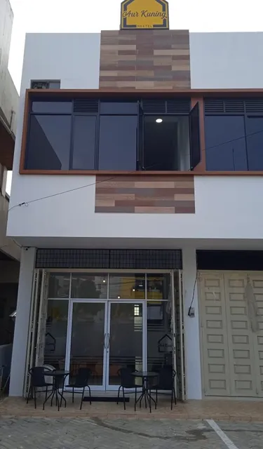 Aur Kuning Hostel Bukittinggi