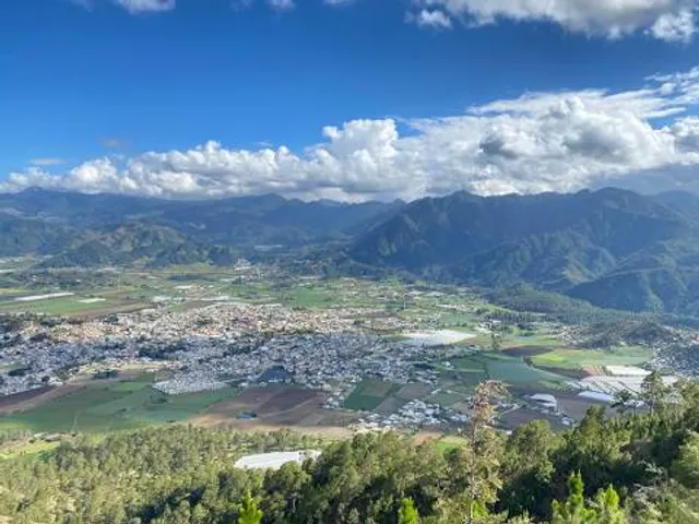 Monument Divine Child