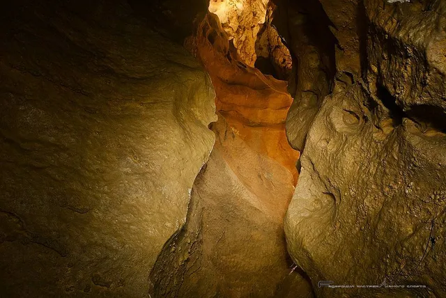 Peshchera Rossiyskaya