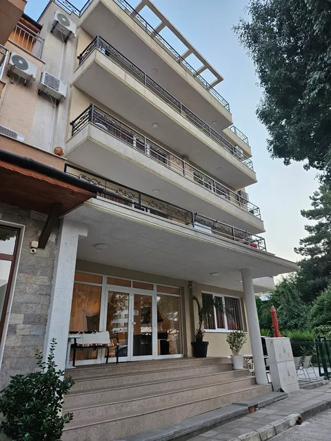 Studio complex Larissa