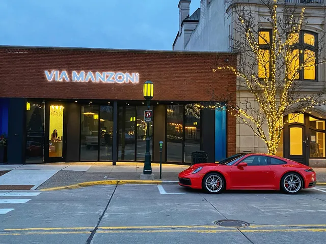 Via Manzoni Boutique