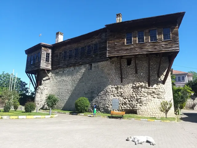 Haznedaroğlu Konağı