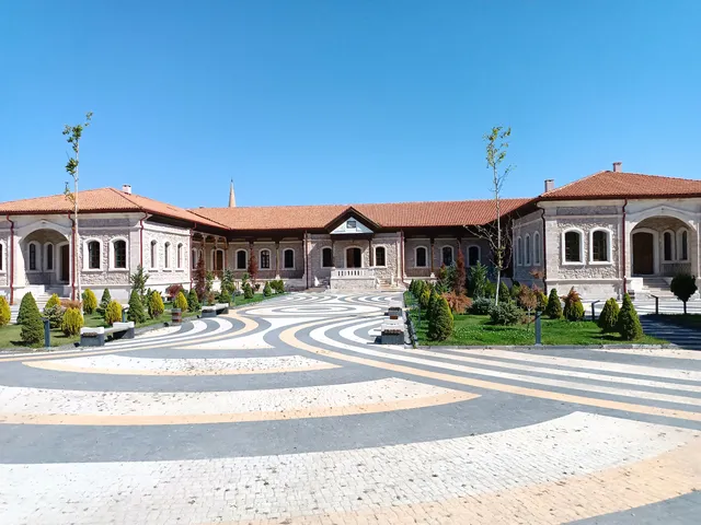 Sanayi mektebi müzesi