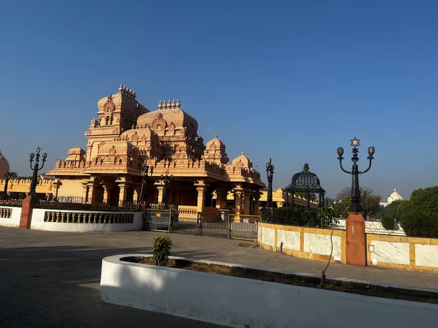 Baba Naagapal Temple, Chhattarpur, New Delhi