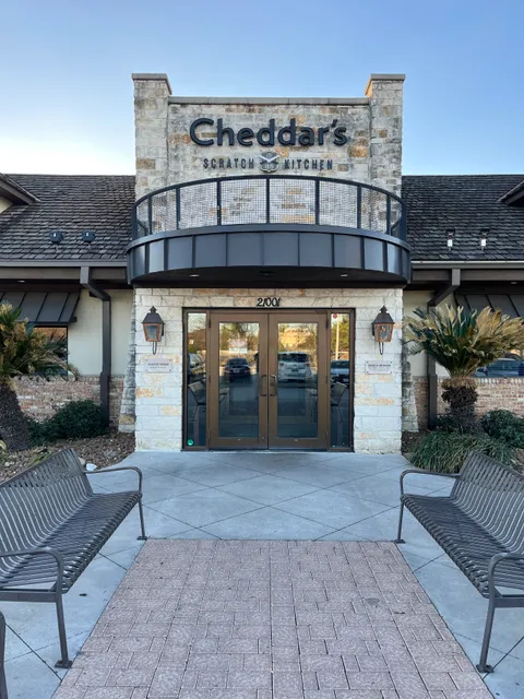 Cheddar's Scratch Kitchen