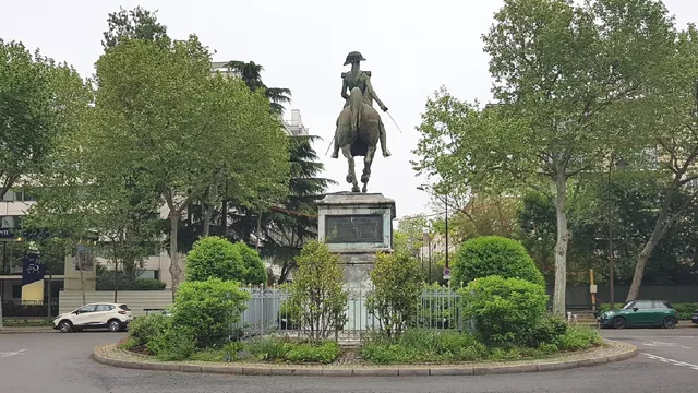 Statue équestre du duc d'Orléans