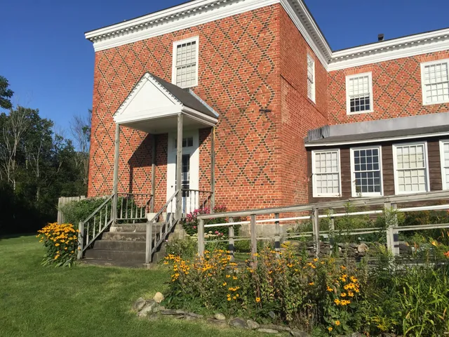 DAR John Strong Mansion Museum