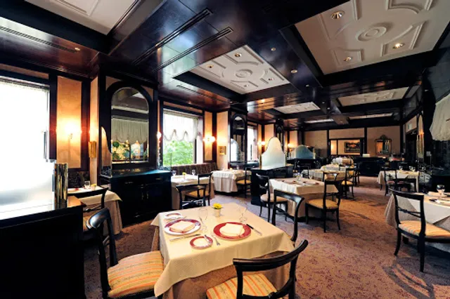 French Restaurant ENCHANTÉ