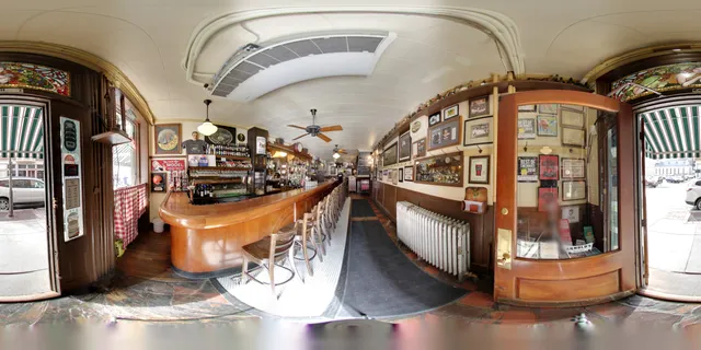 Arnold's Bar & Grill