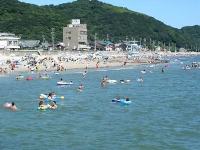 Yamami Dolphin Beach
