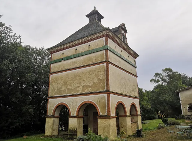 Le Pigeonnier de Guerre - Chambres d'hôtes- Table d'hôtes