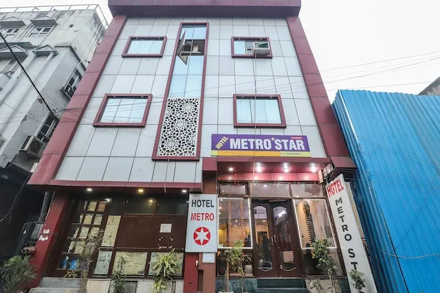 OYO Hotel Metro Star Near Gurudwara Shri Bangla Sahib