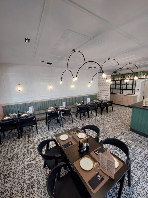 Salt House all day restaurant / brunch / lunch / dinner