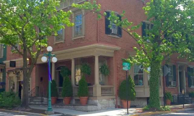 The Pineapple Inn Bed and Breakfast