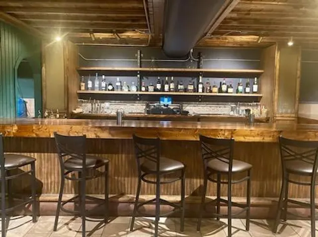 Skyline Restaurant & Bar