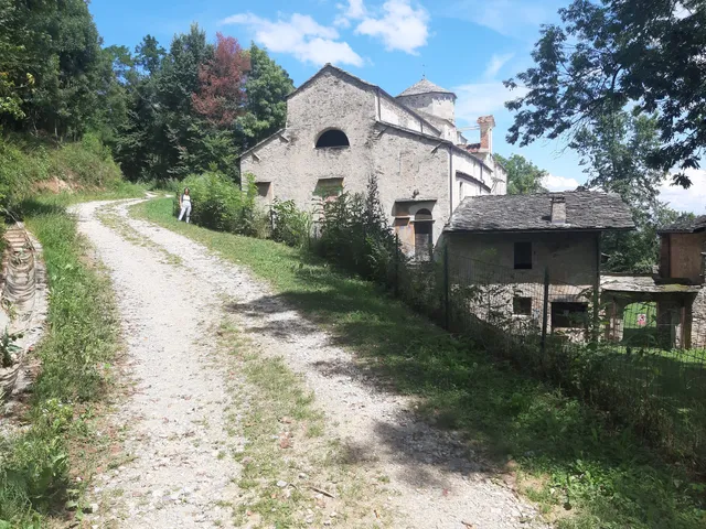 Saint Costanzo Al Monte