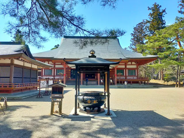 Hondo of Motsuji Temple