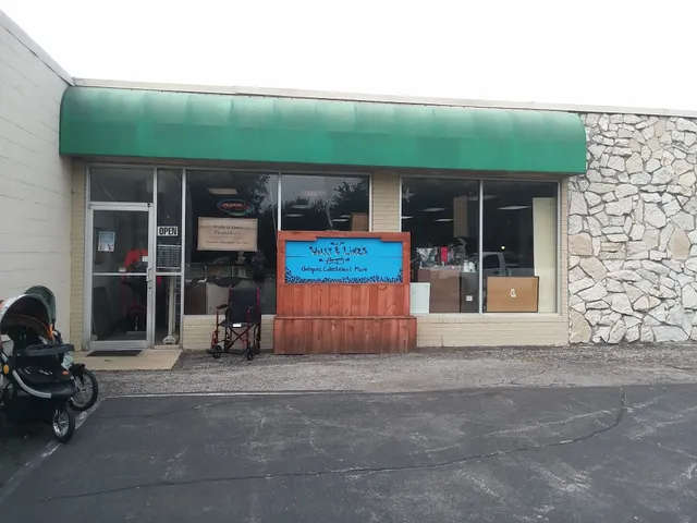 Wally & Linz's Fleamarket