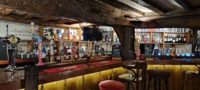 Ye Olde Fighting Cocks