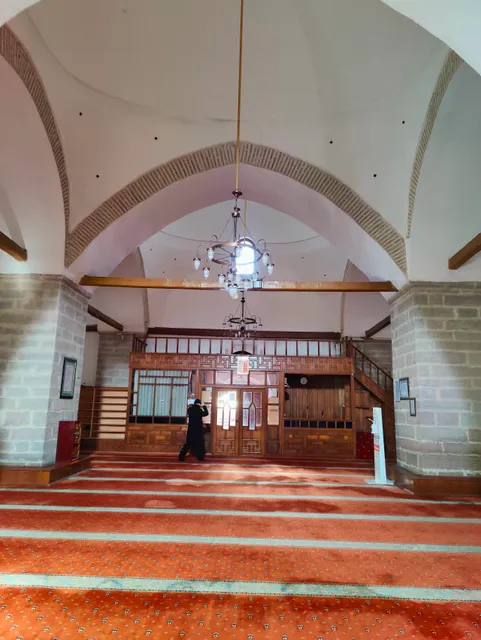 İplikçi Camii