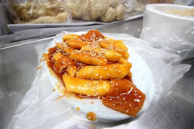 Kolam Air Panas Tok Bok Kampung Rengas