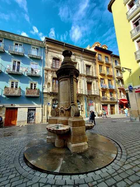 Fuente de la Navarrería