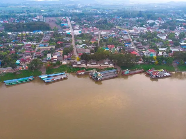 Mahakam Riverside Park