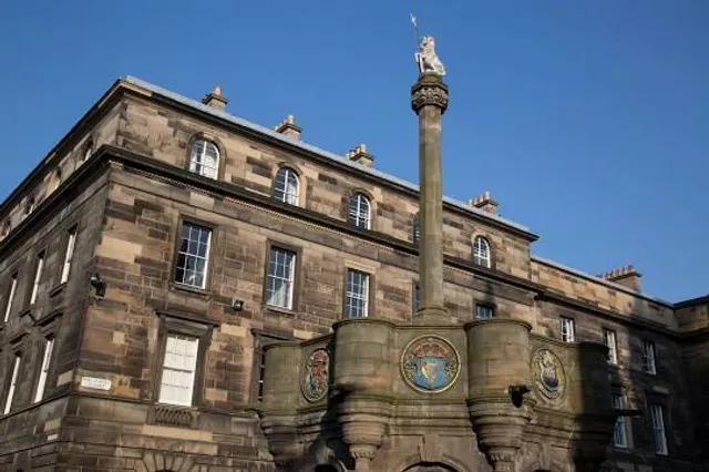 Mercat Cross