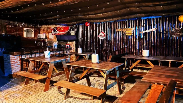 La Martina Drinks & Wings