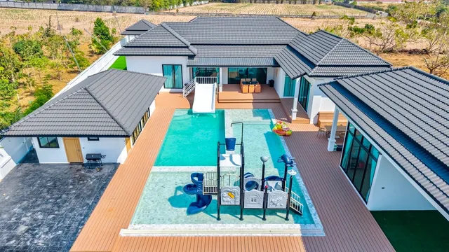 Grand Space Poolvilla Pattaya