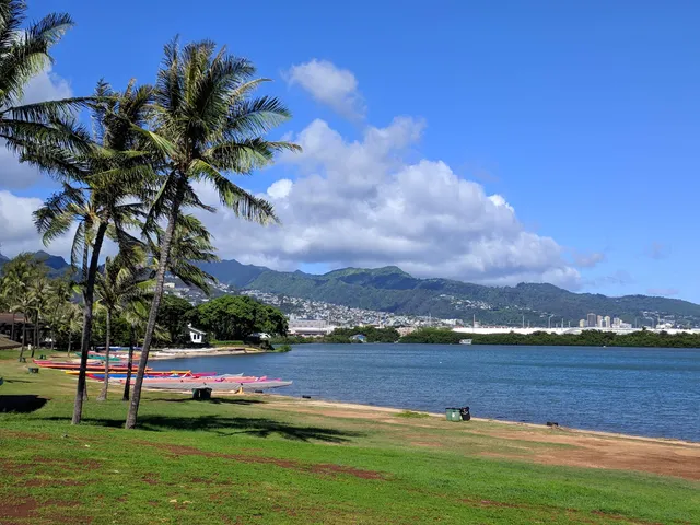 Keʻehi Lagoon Beach Park