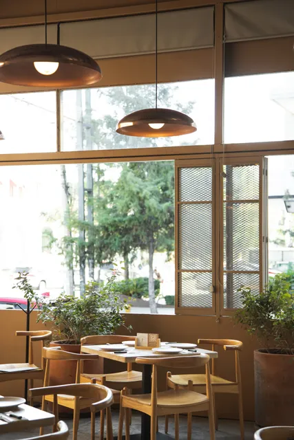 Vulcanos Chicago Style Pizza (Americana)