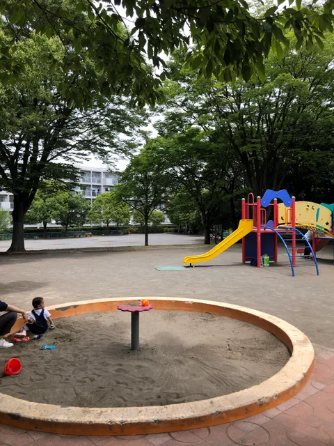 Gontazaka Sanchome Park