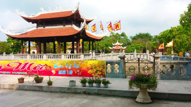Lanh Giang Temple