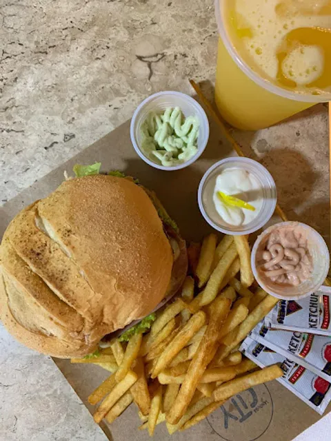 SANDUBA CITY - SANDUBARIA EM ARAPIRACA COM ESPAÇO KIDS