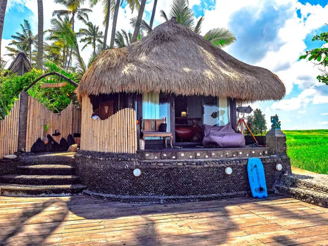 Beachfront Villa Nixie and the Sea
