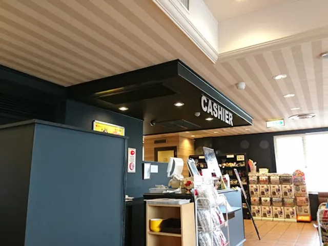ガスト 港北新羽店