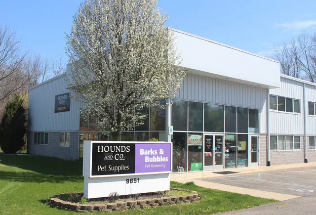 Hounds and Co. Pet Supplies and Grooming