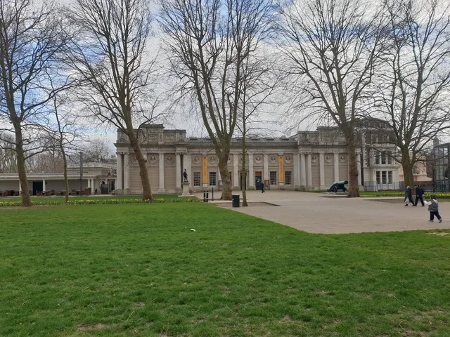 Queen Anne Court, University of Greenwich