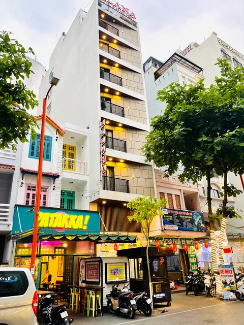 SilaNa Hotel and Apartment