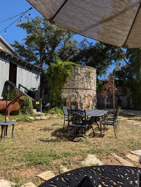 Monte Alteza - Tapas & Wine Garden