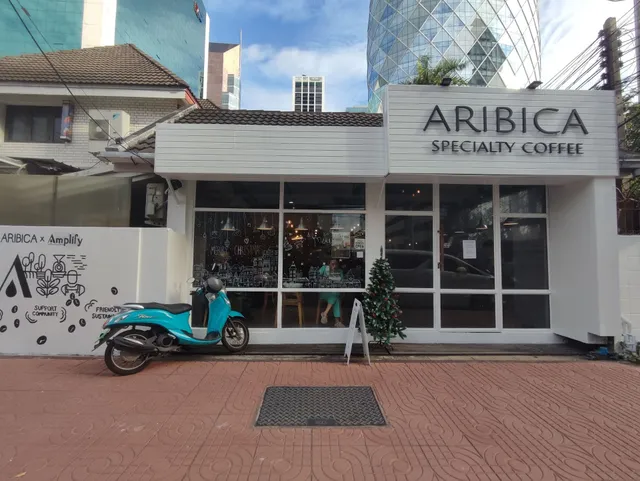 Aribica Specialty Coffee X Amplify Coffee Roasters