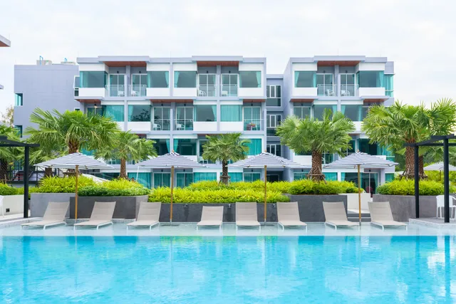 Bay Window At Sea Chaam Hotel