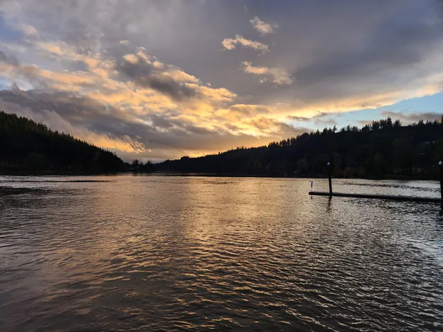 Willamette Park and Bernert Landing Boat Ramp