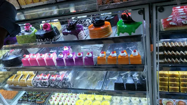 L.J. Bakery & Sweets