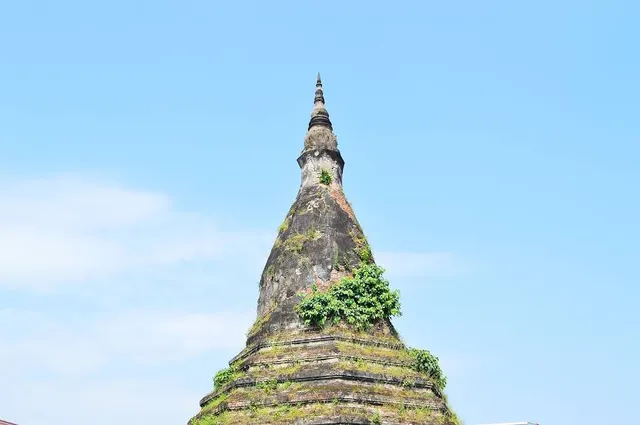 Wat Phrathat Dum: Ancient Temple Ruins, Sakon Nakhon City