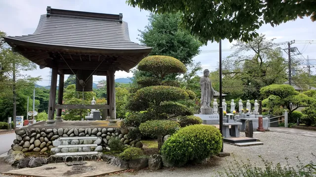 photo-1