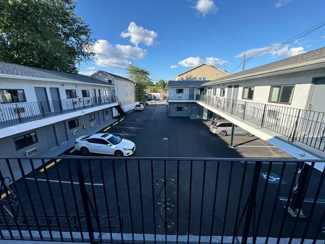 Essence Express Elizabeth