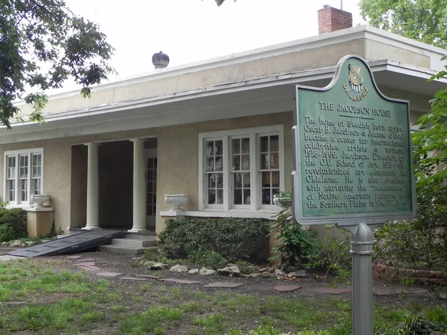 Jacobson House Native Art Center