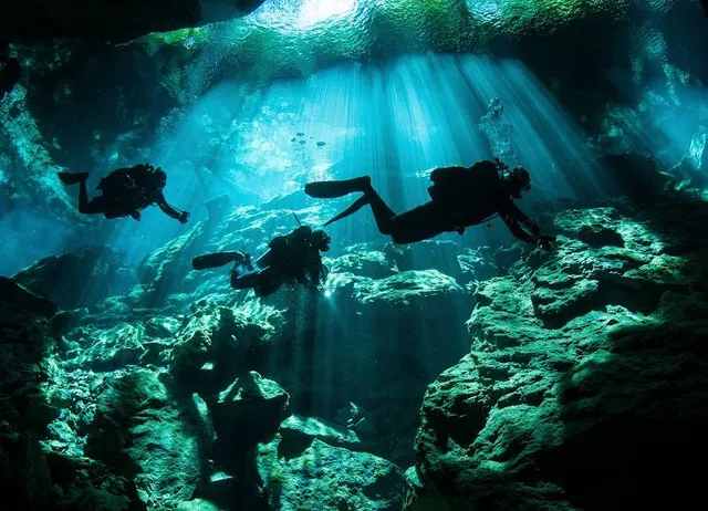 Cenote Chac Mool